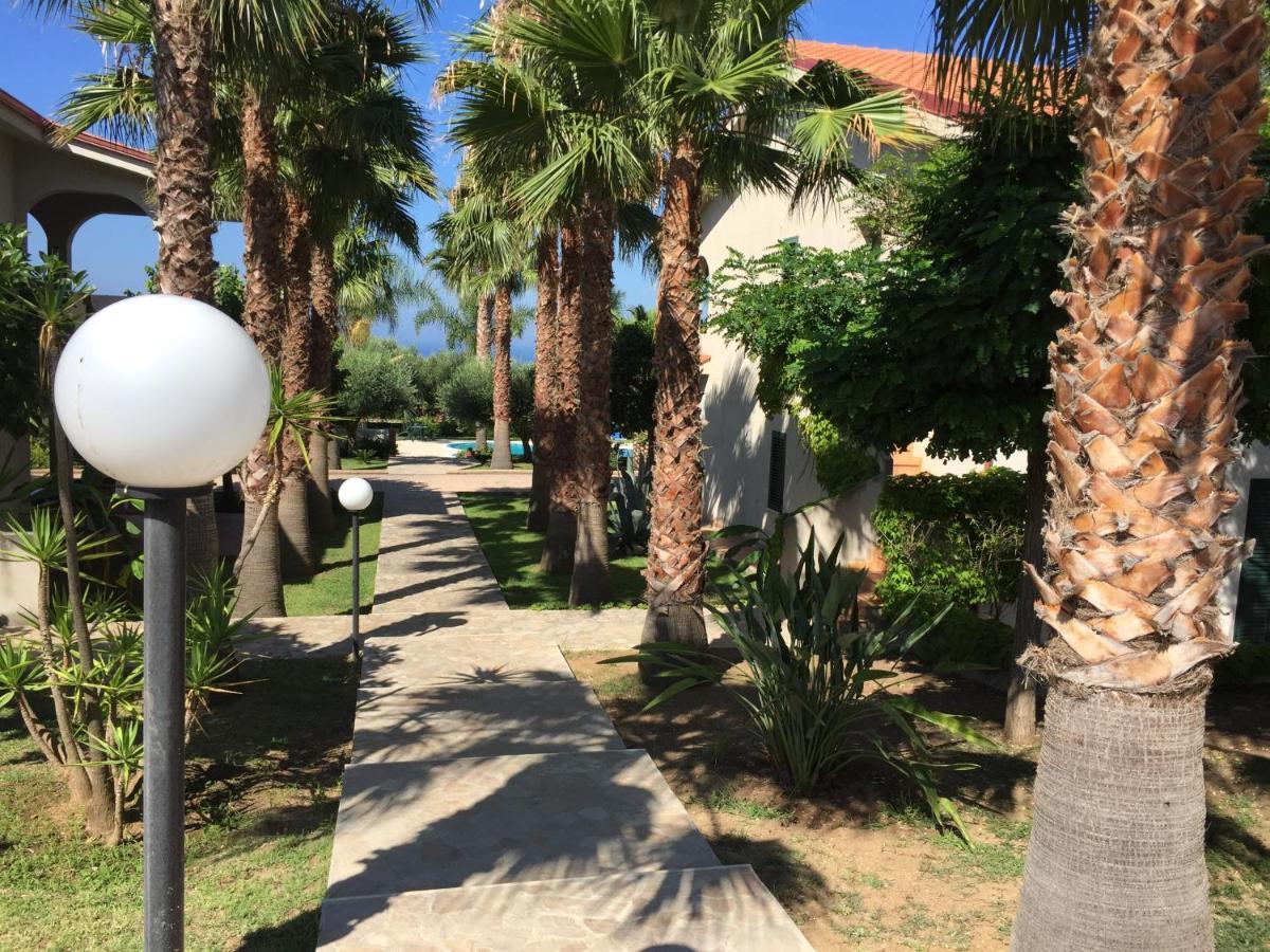 Delta Club Residence Capo Vaticano Exterior photo